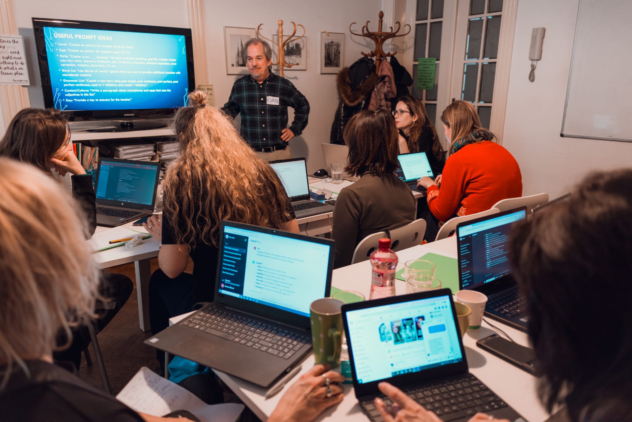 IT specialista Evan  z USA vede zbrusu nový praktický seminář o AI.